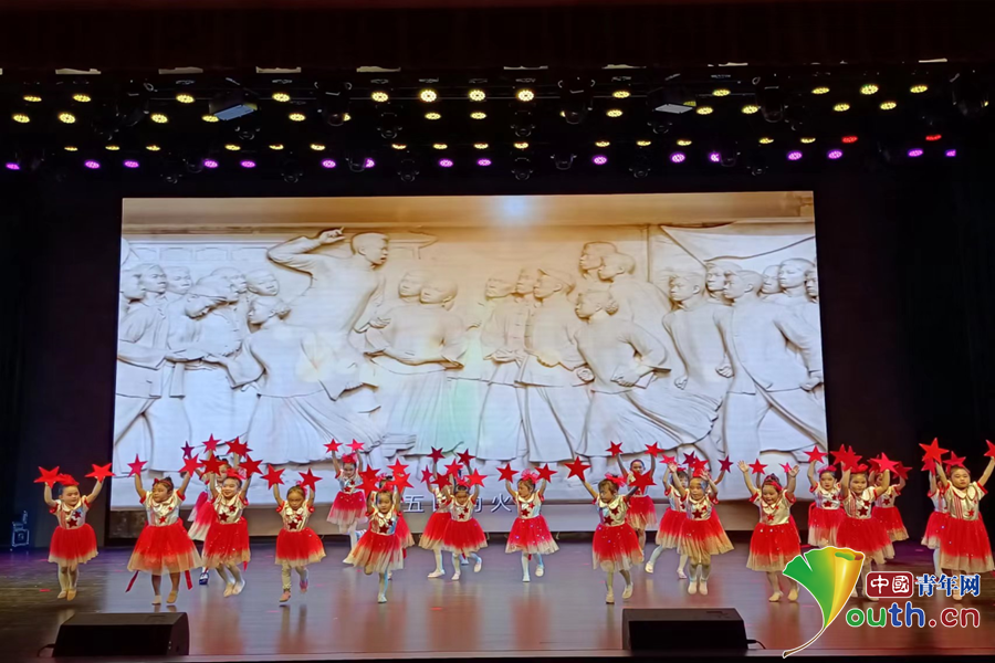 共青团抚州市委举行少年儿童庆“七一”文艺汇演
