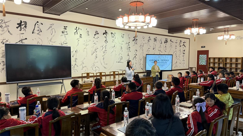 ֵ֧ġͶ硤ɽ硱Բ